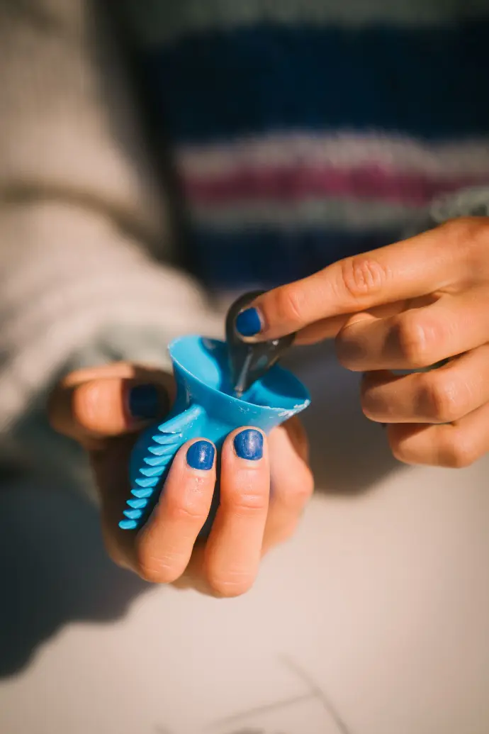 Surflogic Dino Wax Scraper - immagine 11